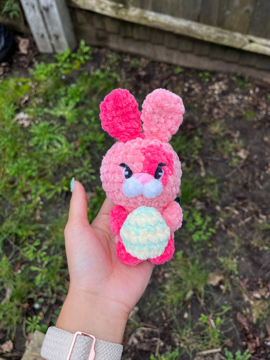 LOW-SEW Easter bunny holding egg PATTERN ONLY