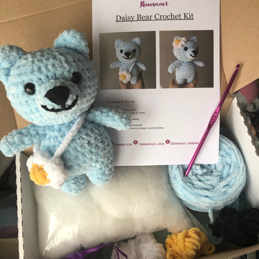 Daisy bear crochet kit - intermediate
